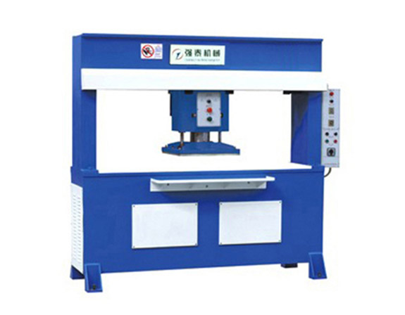 移动龙门液压裁断机