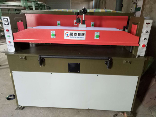 平面液压裁断机