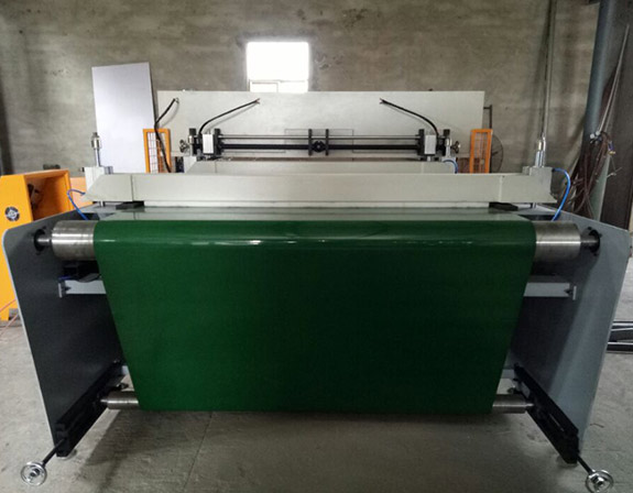 全自动输送带式裁断机