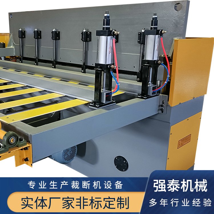 精密四柱切布机